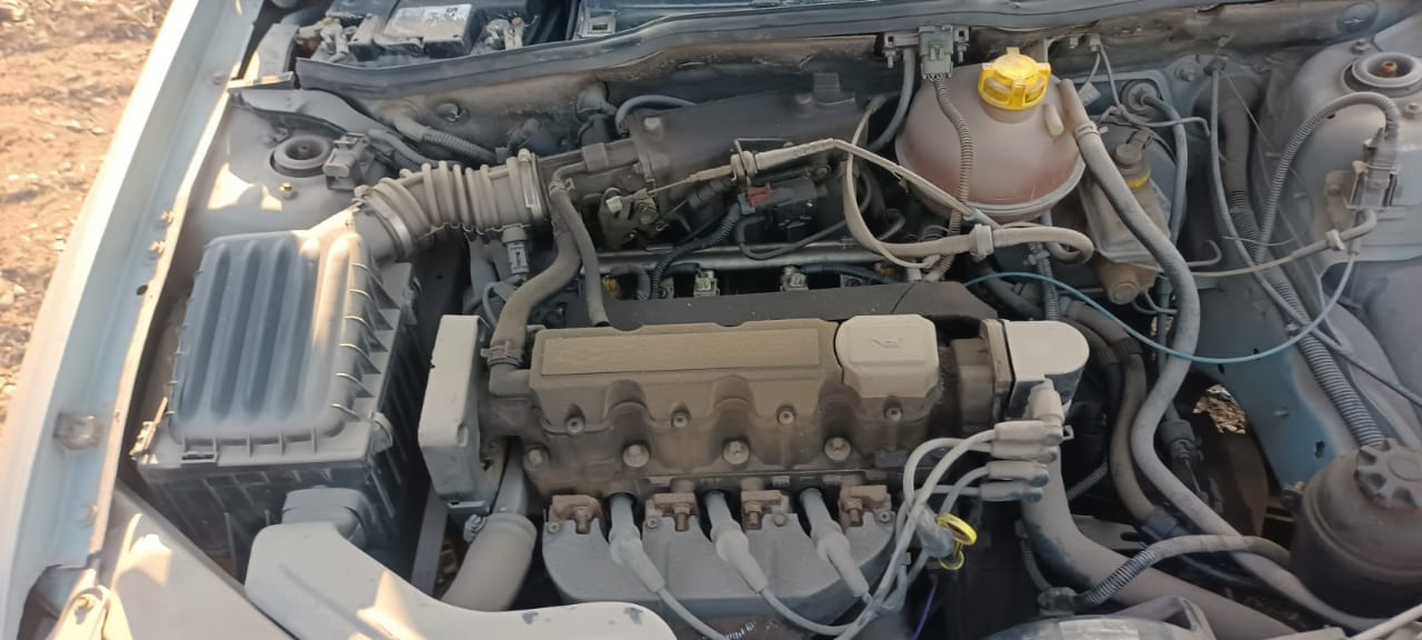  Chevrolet CORSA 2004    EN DESARME